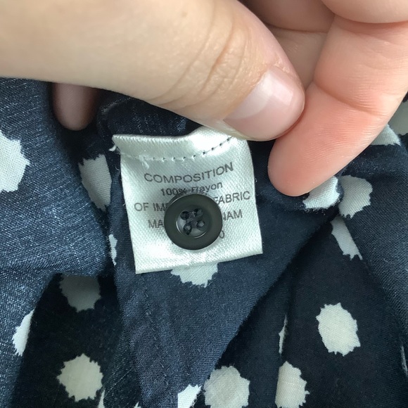 Maeve Anthropologie Polka Dot Henley 3/4 Sleeve Top in Blue/White Multi - Picture 3 of 4